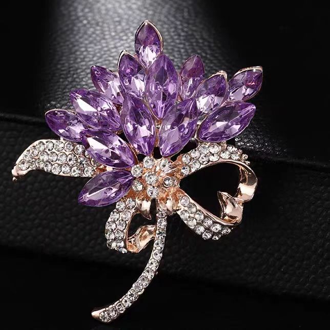 Women's High-End Brooches