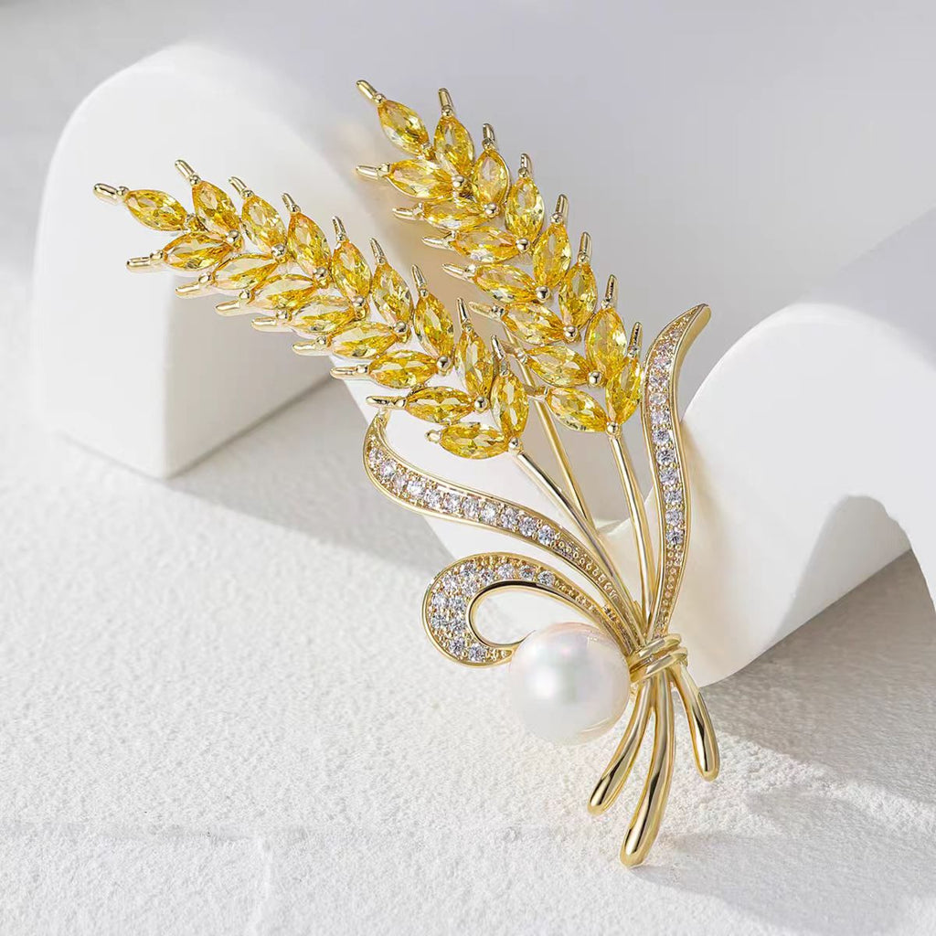  Luxury Brooches for Women