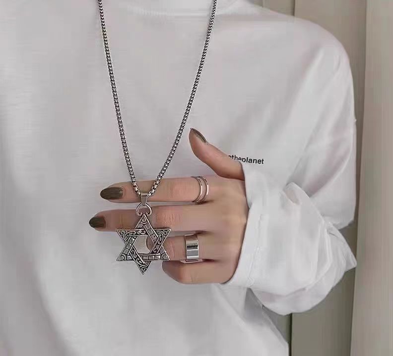 Stylish Charm Hexagram Collarbone